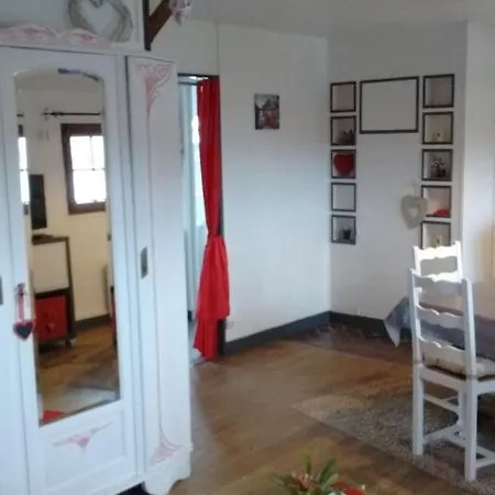 Apartment Le Clos D'aval Le Cerisier